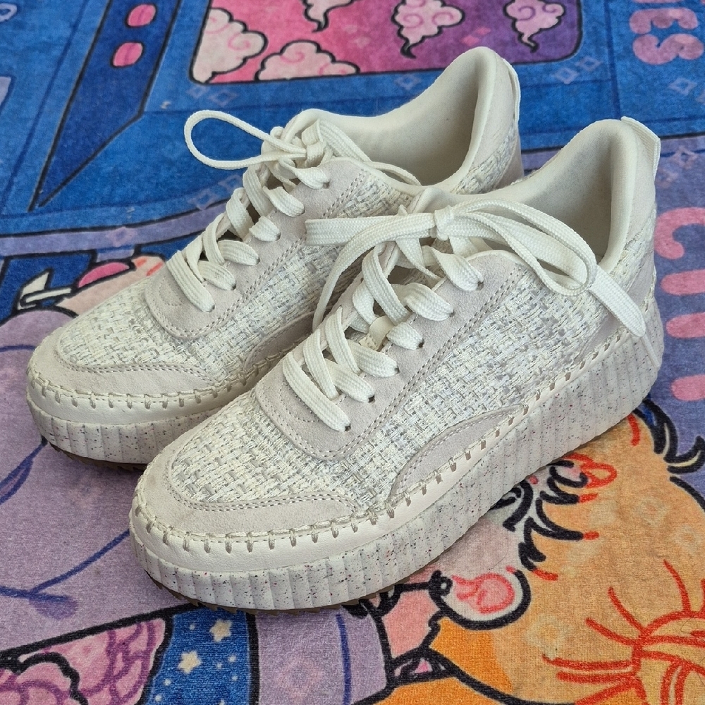 Universal Thread Cream Woven Sneakers